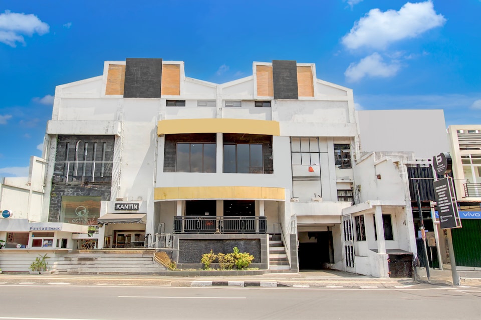 Collection O Simpang Lima Near Simpang Lima Semarang Formerly Hotel Eben Haezer, Semarang, Semarang