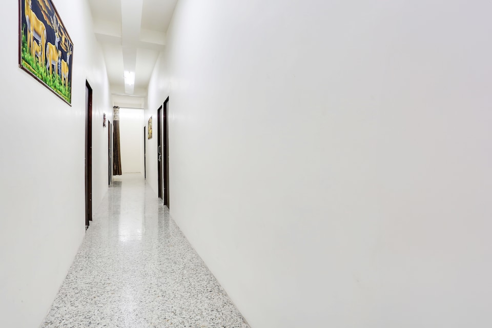 Super HOTEL O HEAVEN IN GUEST HOUSE, North Delhi, Delhi