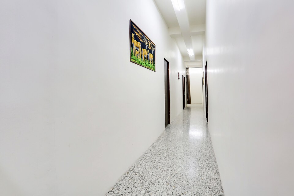 Super HOTEL O HEAVEN IN GUEST HOUSE, North Delhi, Delhi