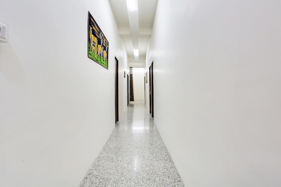 Super HOTEL O HEAVEN IN GUEST HOUSE, North Delhi, Delhi