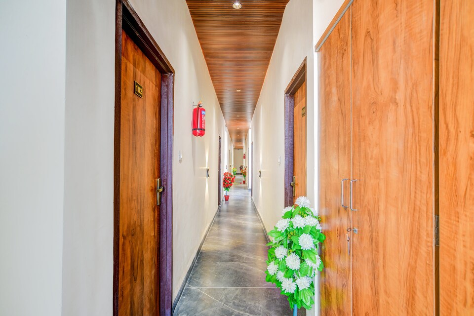 Hotel O Madhuban, MG Road Indore, Indore