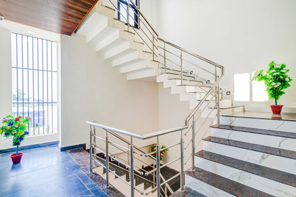 Hotel O Madhuban, MG Road Indore, Indore