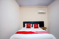 Hotel O Medan City Center Near Plaza Medan Fair Formerly Waringin Residence