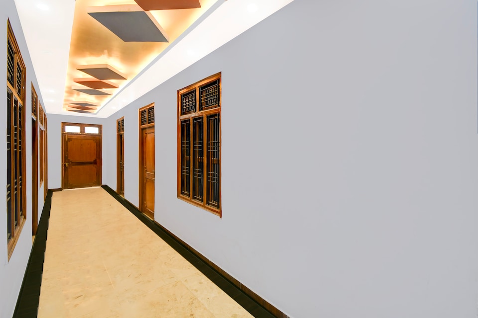 Super OYO Hotel O Amhat Sultanpur City, Sultanpur, Sultanpur