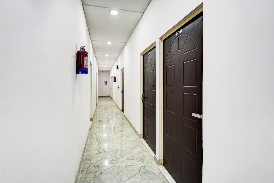 HOTEL O ILLUSION INN, Meerut, Meerut