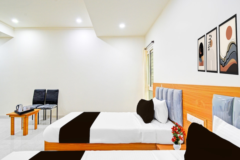 Super Townhouse OAK Santosh Nagar Hyderabad, Dilsukhnagar - Kothapet, Hyderabad