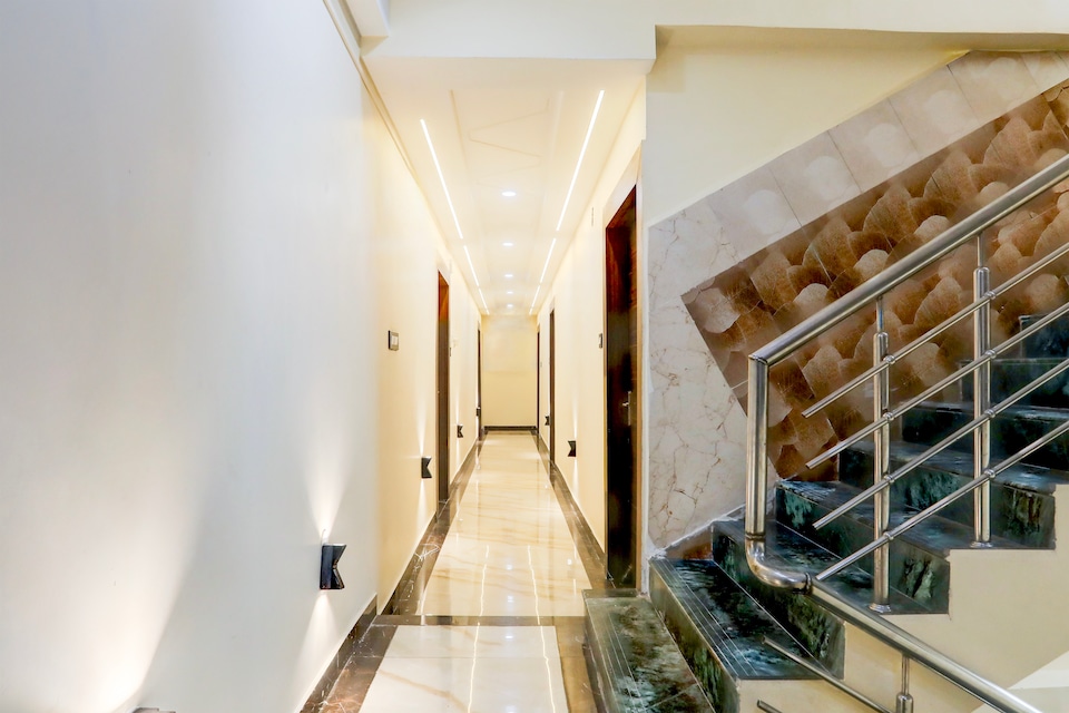 Hotel O The Skies, Kanpur Railway Station, Kanpur