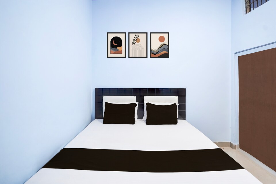 Hotel O R. S , Flagship Aligarh, Book @ ₹702 - OYO