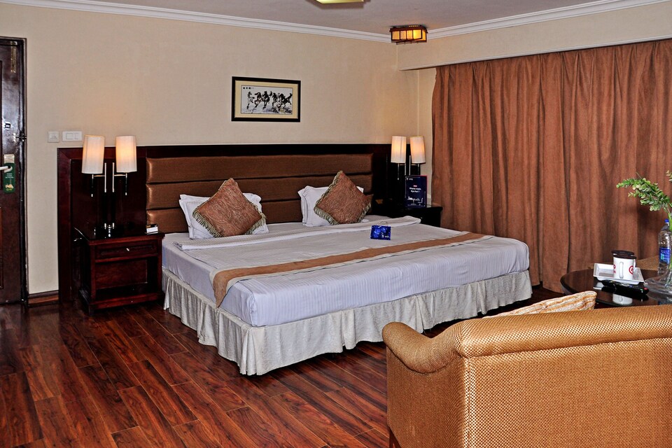 OYO East Bourne, Chotta Shimla, Shimla