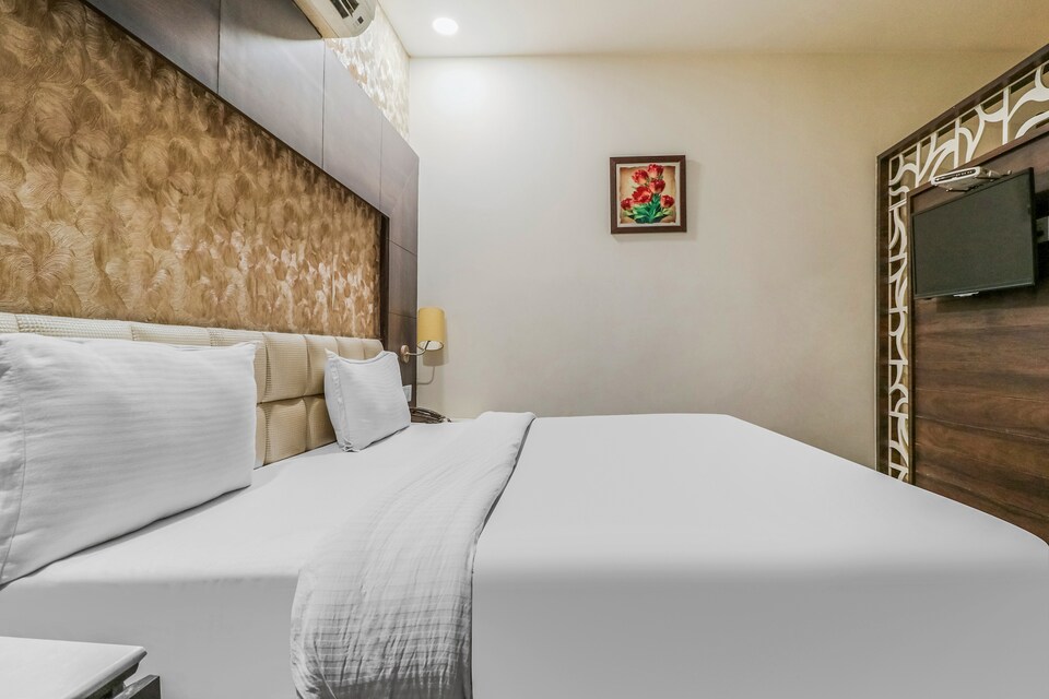 OYO 1977 Hotel Grand Galaxy, Queens Road Amritsar, Amritsar