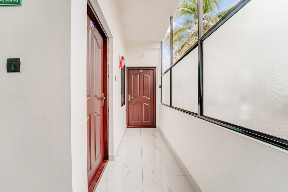 Hotel O HMT Colony Kochi Formerly Pullans Arcade, Aluva Kalamassery Kochi, Kochi