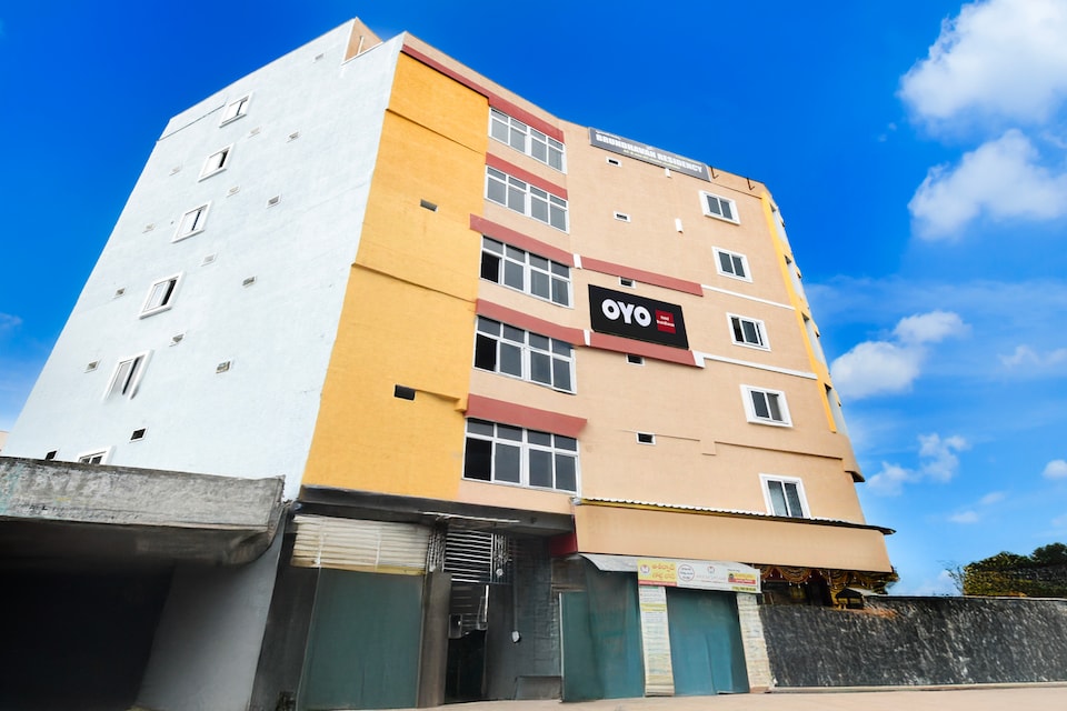 Hotel O Brundavan Residency, Ameerpet, हैदराबाद
