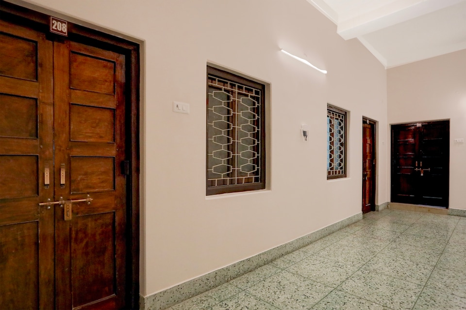 Super Collection O Civil Lines Prayagraj, Civil Lines - High Court, Prayagraj