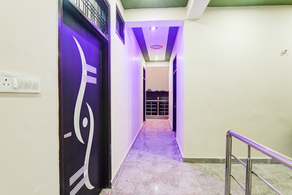 Hotel O Raj Palace, Aliganj Lucknow, Lucknow