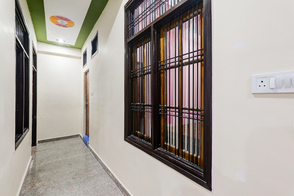 Hotel O Raj Palace, Aliganj Lucknow, Lucknow