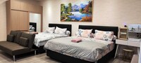 OYO 94392 2 King Bed Podomoro Tower Liberty 21st Floor With Mall Direct Access