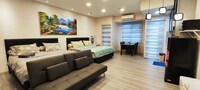 OYO 94392 2 King Bed Podomoro Tower Liberty 21st Floor With Mall Direct Access
