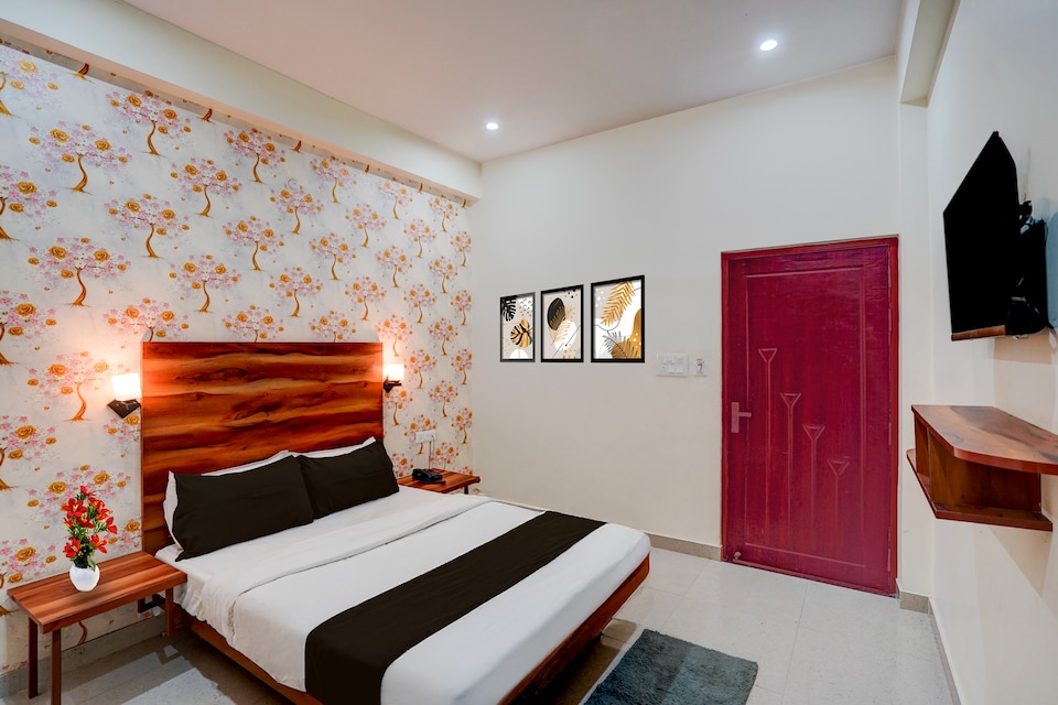 Hotel O Khargapur Ring Road Formerly Shimla Grand, Gomti Nagar Lucknow, Lucknow