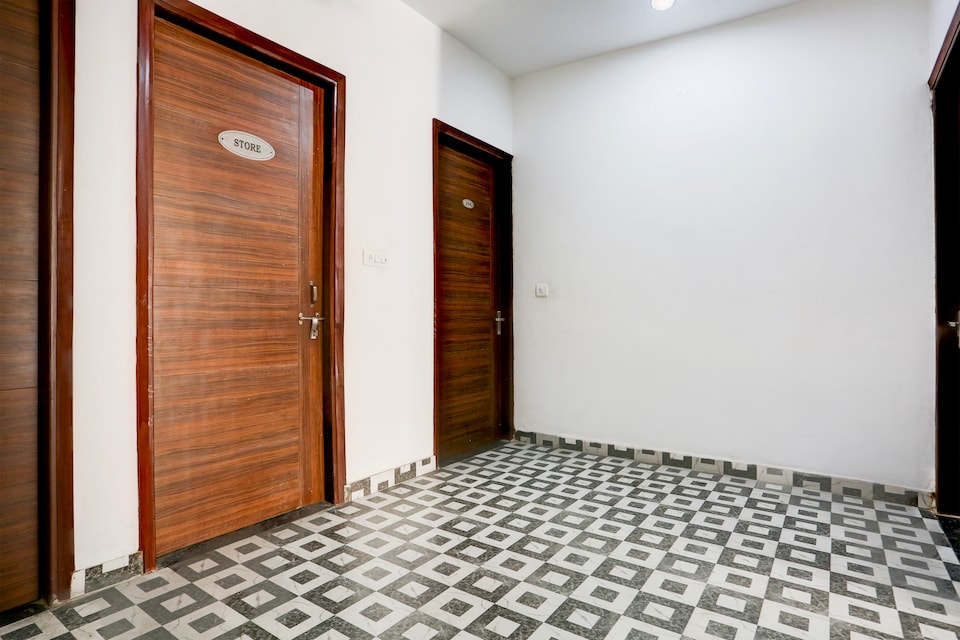 Hotel O Dam View & Restaurant, Nayagaon Chandigarh, Chandigarh