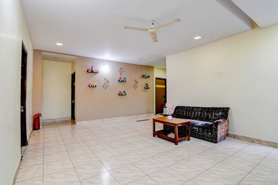 Hotel O Akkayaplem Near Railway Station, Transit Vizag, Visakhapatnam