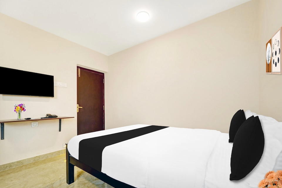 Super Collection O Saravanampatti, Avinashi Road Coimbatore, Coimbatore