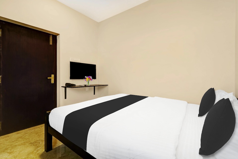 Super Collection O Saravanampatti, Avinashi Road Coimbatore, Coimbatore