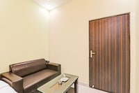 HOTEL O ANAND LOK GUEST HOUSE