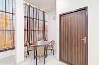 HOTEL O ANAND LOK GUEST HOUSE