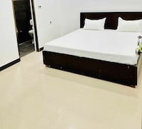 Hotel O Ayodhya Dham Bus Terminal Formerly Om Palace