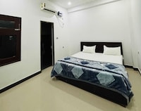 Hotel O Ayodhya Dham Bus Terminal Formerly Om Palace