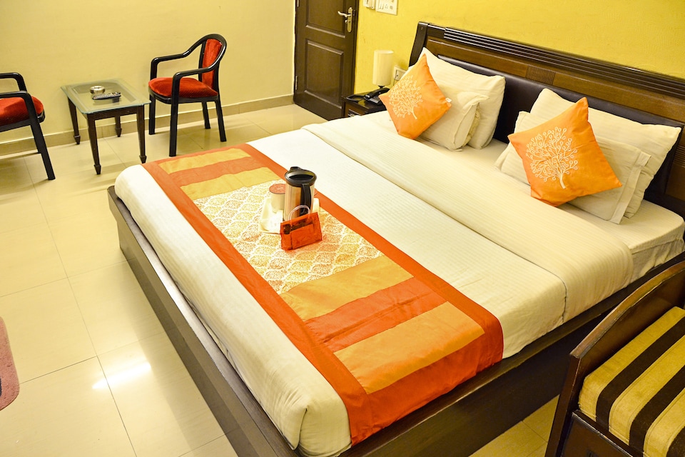 Capital O 1981 Hotel Shimla Heritage, Karol Bagh Delhi, Delhi