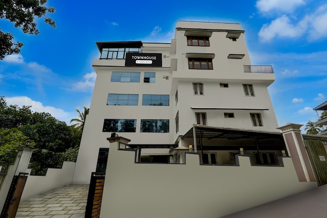 Super Townhouse Thondayad Calicut Formerly Dream Casa