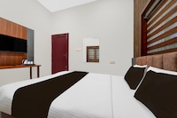 Super Townhouse Thondayad Calicut Formerly Dream Casa