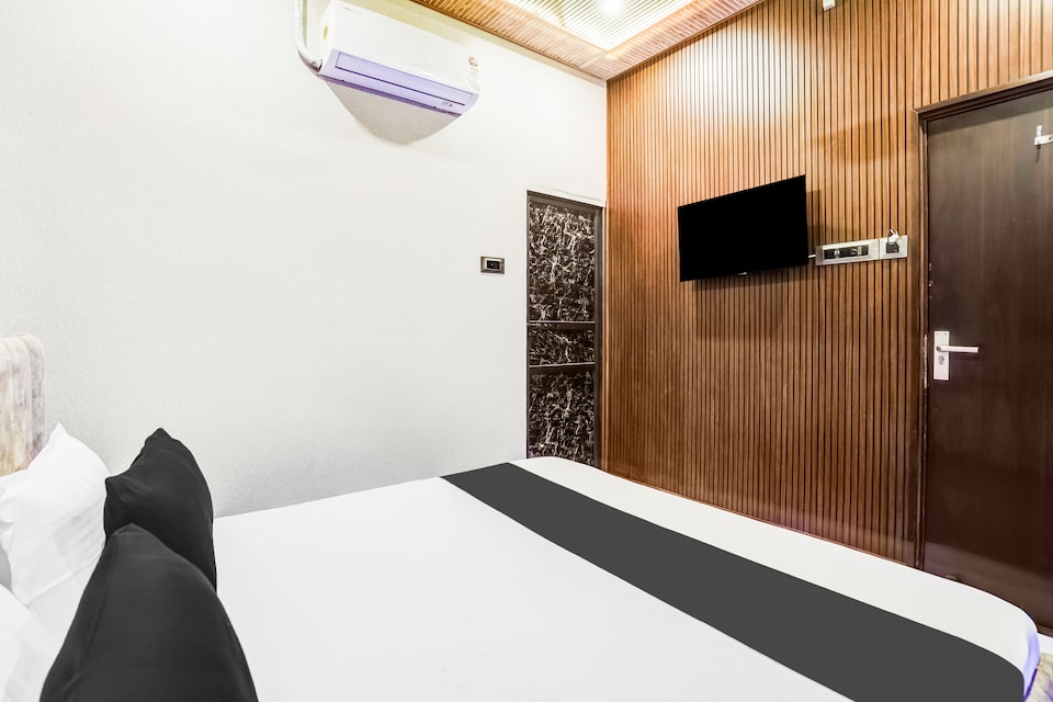 Hotel O Om Nilay Paying Guest House, Sigra, Varanasi