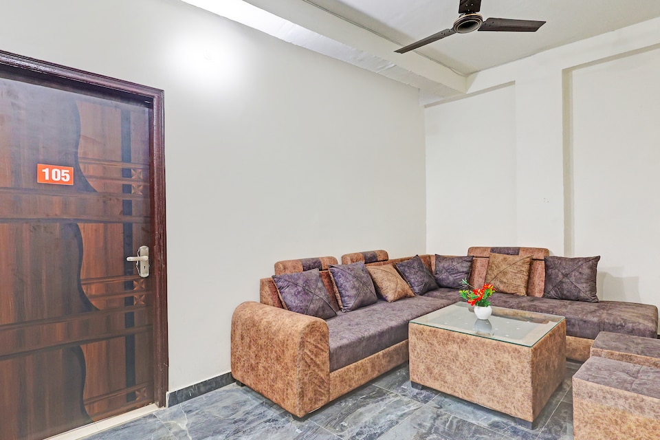 Hotel O SKY LIGHT, Okhla Jasola Delhi, Delhi