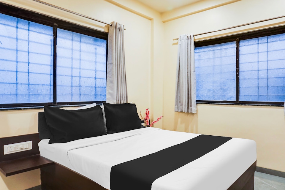 Hotel O Samruddhi Lodging, Katraj Khed Shivapur Pune, Pune