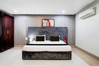 Town house Tuessday Suites Near Mr Bhatura Bala Sector 122