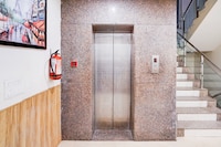 Town house Tuessday Suites Near Mr Bhatura Bala Sector 122