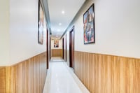 Town house Tuessday Suites Near Mr Bhatura Bala Sector 122