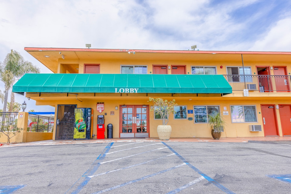 Hotel Avenida - Oceanside Camp Pendleton, Oceanside, CA, Oceanside, CA