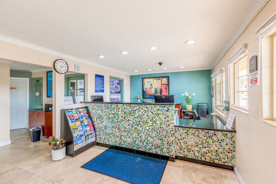 Hotel Avenida - Oceanside Camp Pendleton, Oceanside, CA, Oceanside, CA