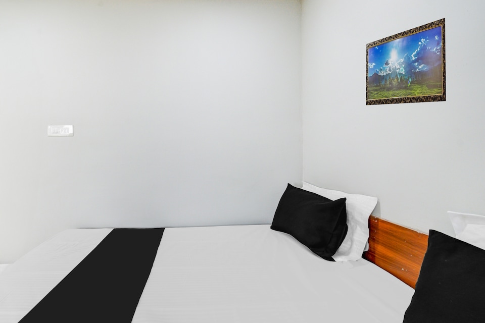 Hotel O SSR Grand, LB Nagar-Ramoji, Hyderabad