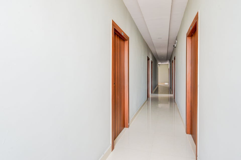 Hotel O SSR Grand, LB Nagar-Ramoji, Hyderabad