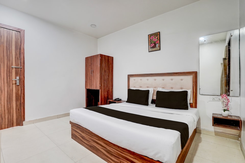 Collection O Townhall Heritage Complex Amritsar Formerly Hotel TR, Golden Temple Road Amritsar, Amritsar