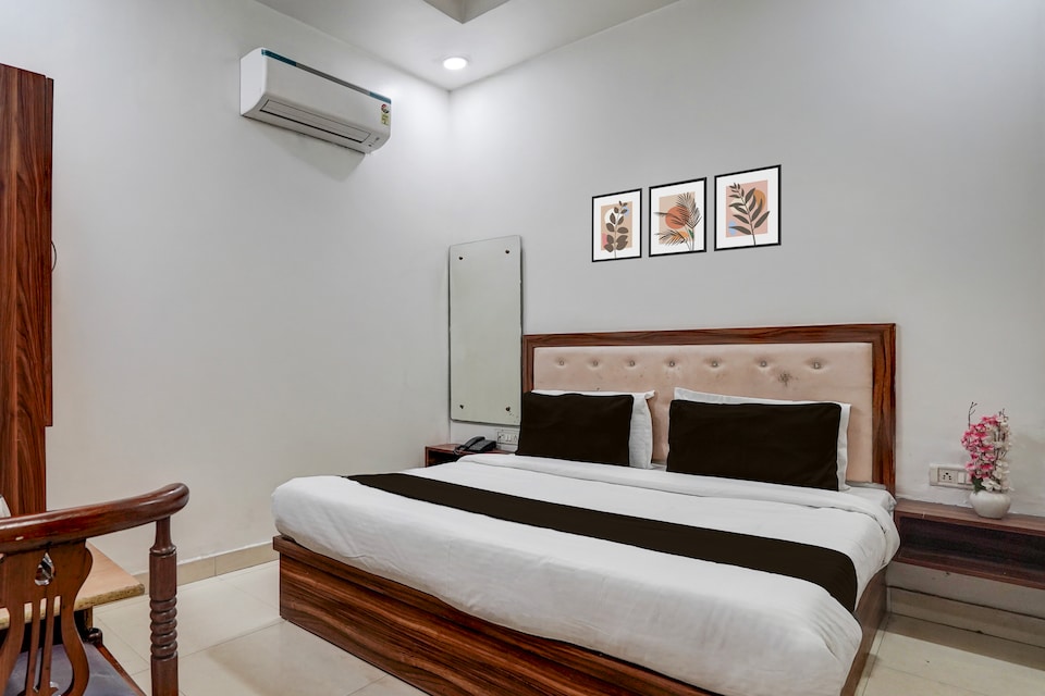 Collection O Townhall Heritage Complex Amritsar Formerly Hotel TR, Golden Temple Road Amritsar, Amritsar