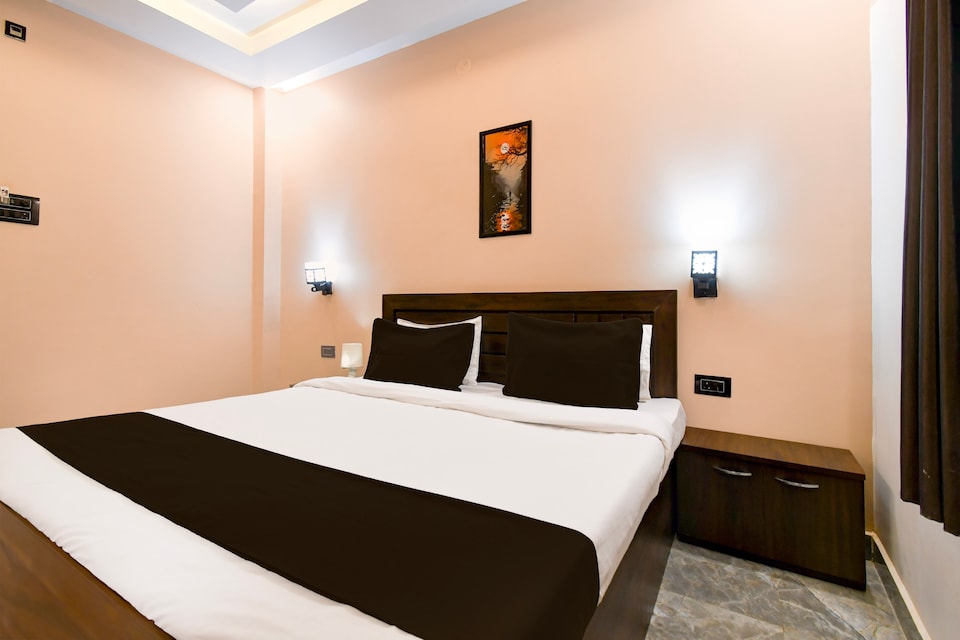 Hotel O M H Club And Resorts , Piska More, Ranchi