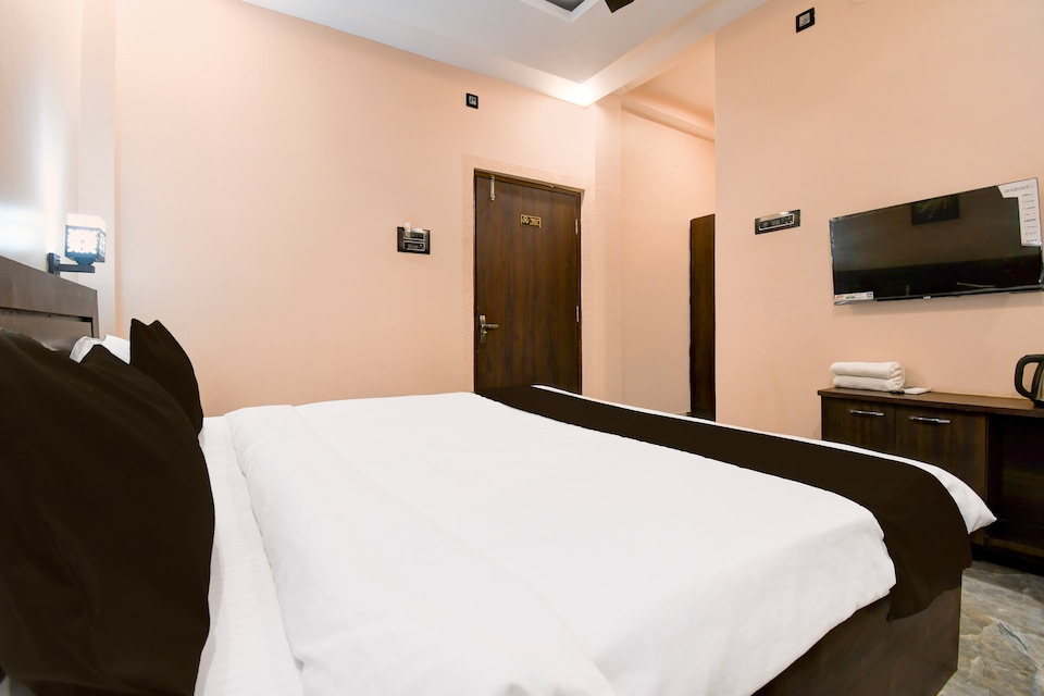 Hotel O M H Club And Resorts , Piska More, Ranchi