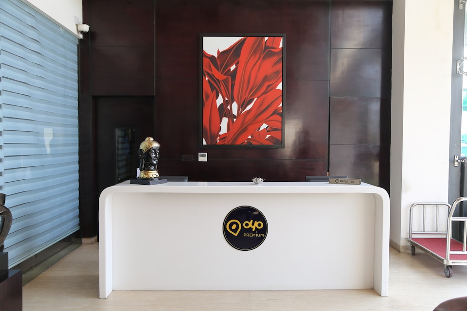 OYO 1984 Hotel Una Smart Mandarin, Zirakpur, Zirakpur