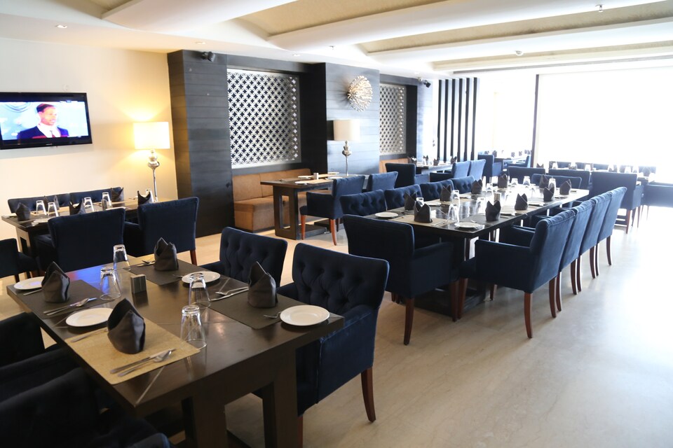 OYO 1984 Hotel Una Smart Mandarin, Zirakpur, Zirakpur