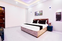 Hotel O Diamond Hotel and restaurant